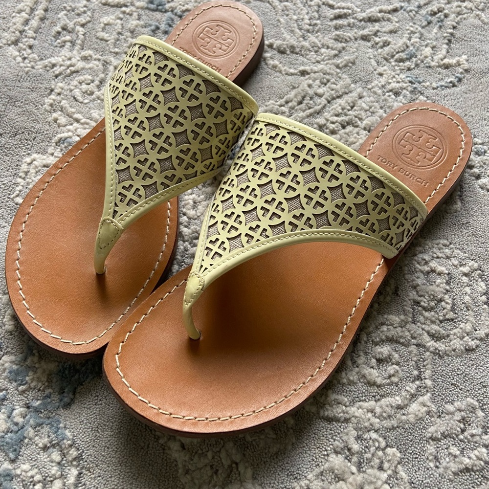 Tory Burch Amara thong sandals, women’s 7.5